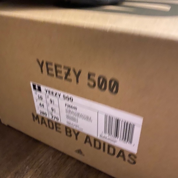 Yeezy 500 - Picture 6 of 6